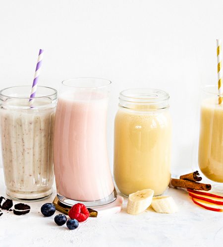 herbalife nutrition glas med shakes i olika smaker